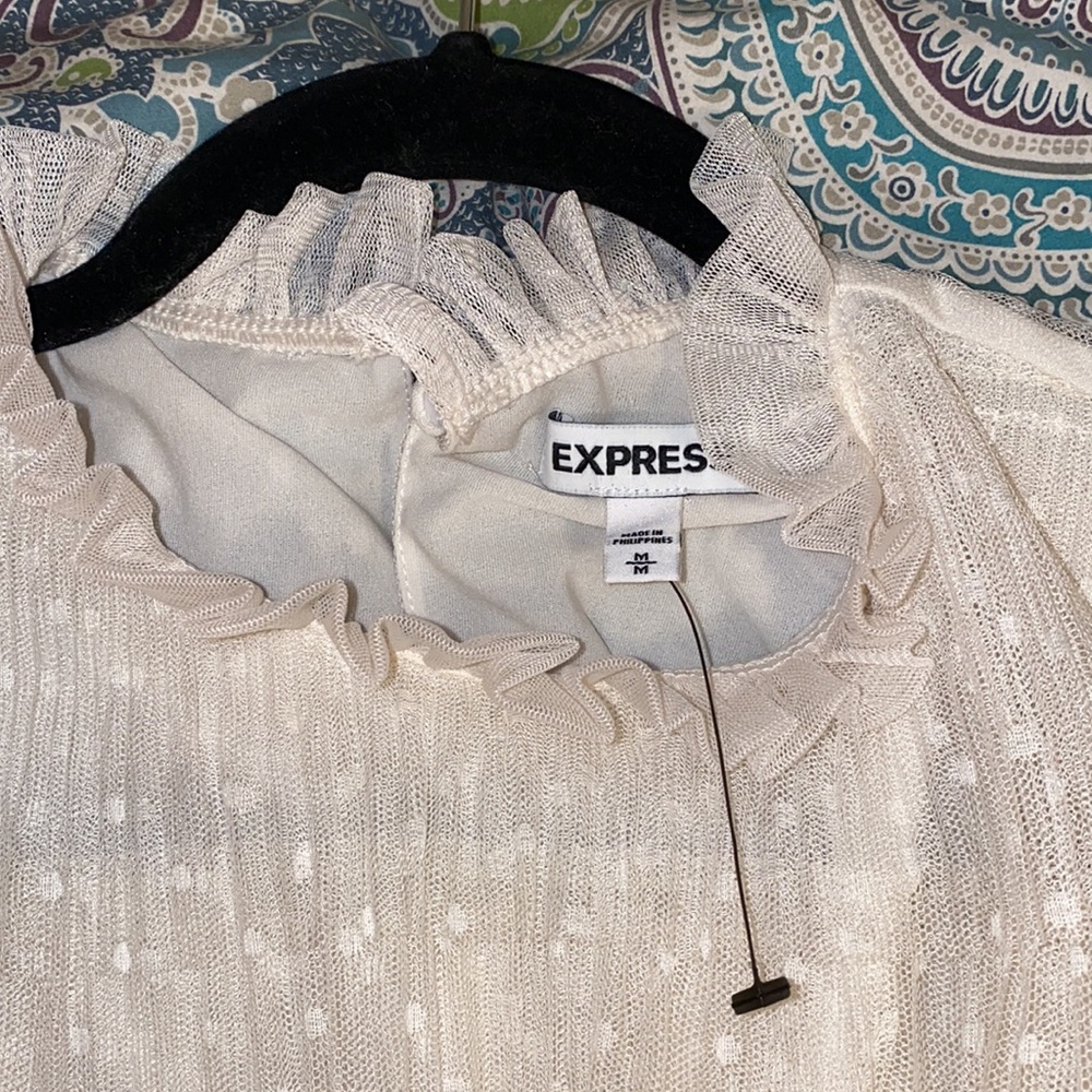 Express Ruffle Blouse - Picture 5 of 5